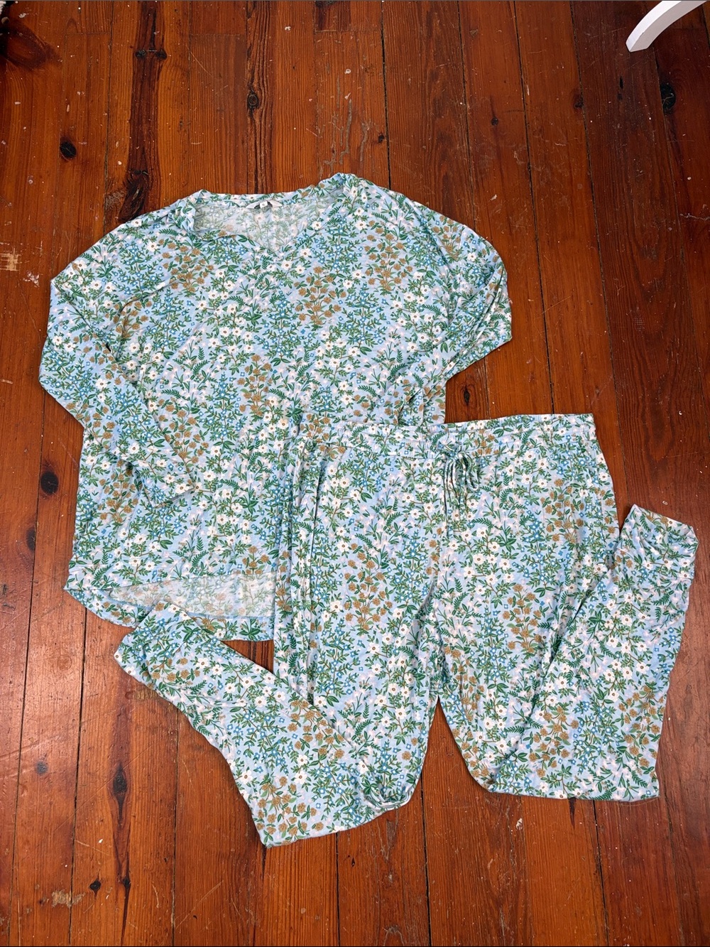 Rifle Paper Co. Green and White Floral Long Sleeve Pajama Set Pants Shirt XL